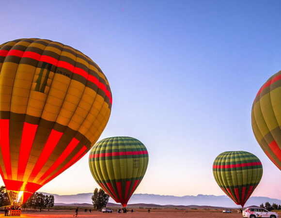 Vol en Montgolfière au Lever du Soleil